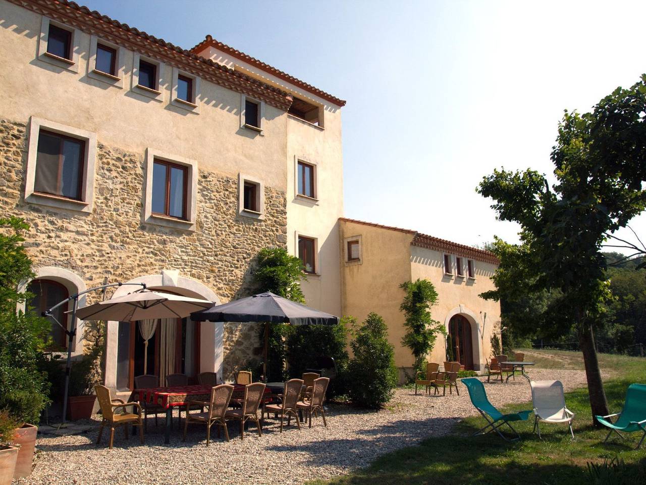 Sehr großes Ferienhaus inmitten der Natur in Sonnac-sur-l'Hers, Région de Limoux