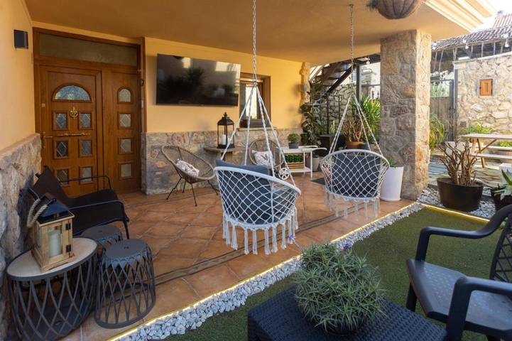 Chalet para 6 personas, con Balcón y Jacuzzi además de Terraza y Jardín en Llanes