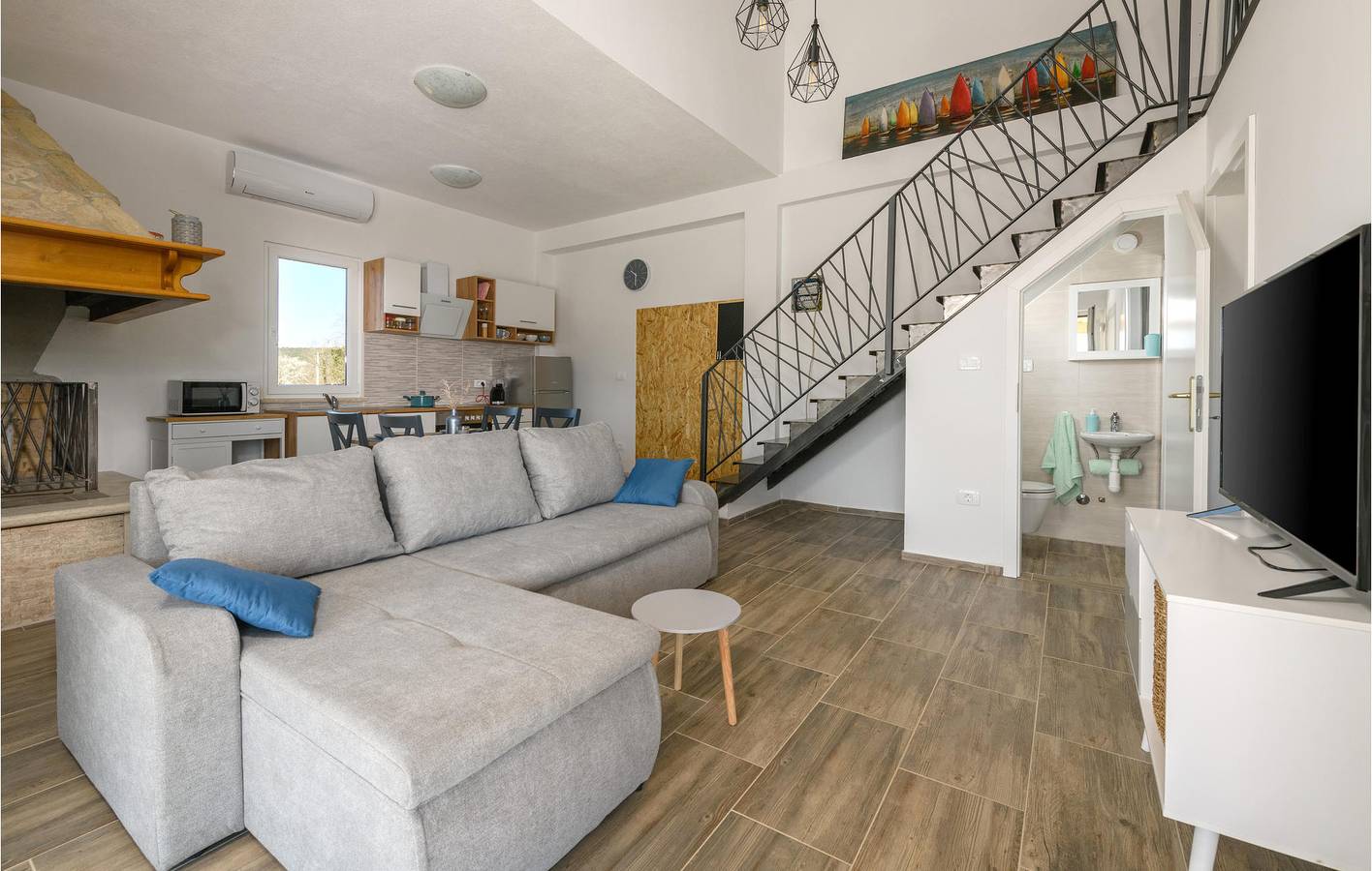 Charmante Ferienwohnung mit Pool und Terrasse, 2,5 km vom Fluss Raša entfernt in Kršan, Ostküste Istrien