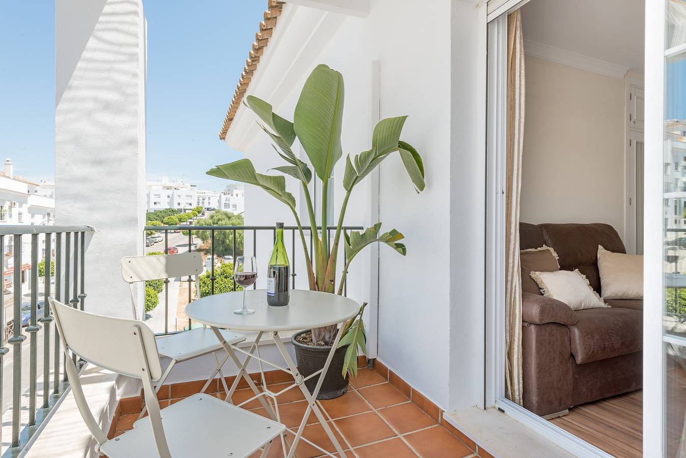 Entire apartment, Central Holiday Apartment "House Sun Beach 2" with Wi-Fi, Balcony & Terrace in Vejer de la Frontera, Costa de la Luz