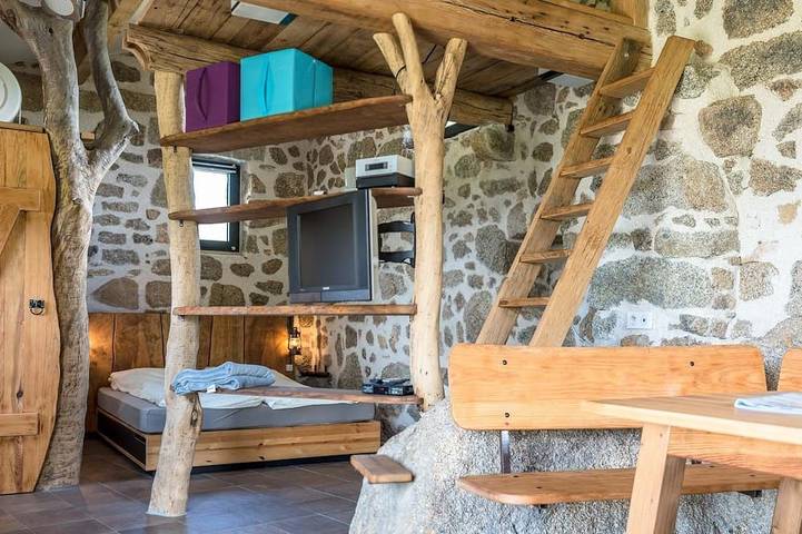 Stilvolles Ferienhaus in ruhiger Lage 10 min vom Strand entfernt. in Serra-di-Ferro, Ajaccio und Umgebung