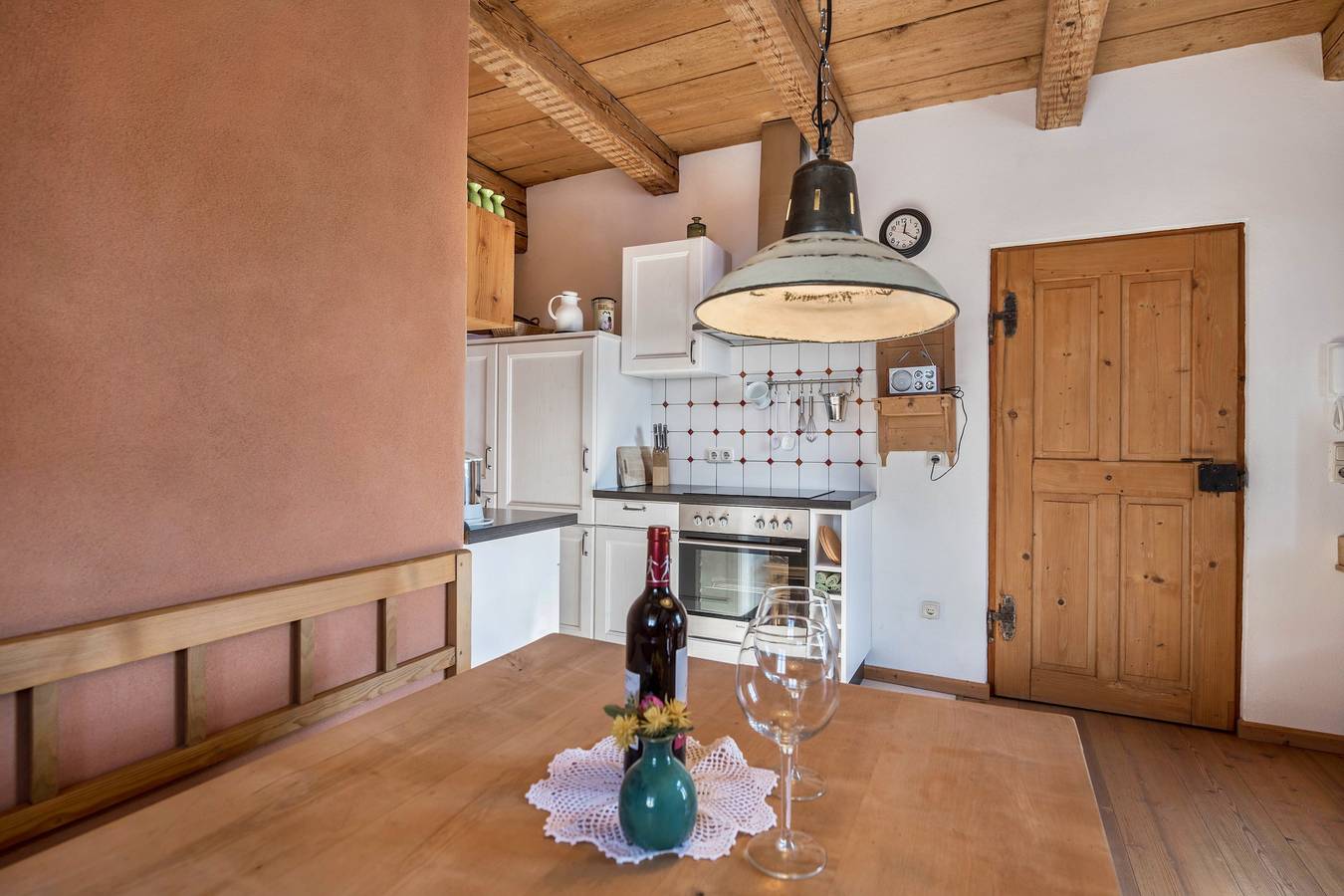 Ganze Wohnung, Gemütliche Ferienwohnung "Ferienwohnung Wachsbichl" mit Bergblick in Unterammergau, Bayerische Alpen