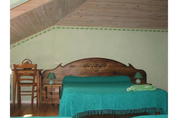 Large family home near Lac de Naussac 15/pers. in Naussac-Fontanes, Mende und Umgebung