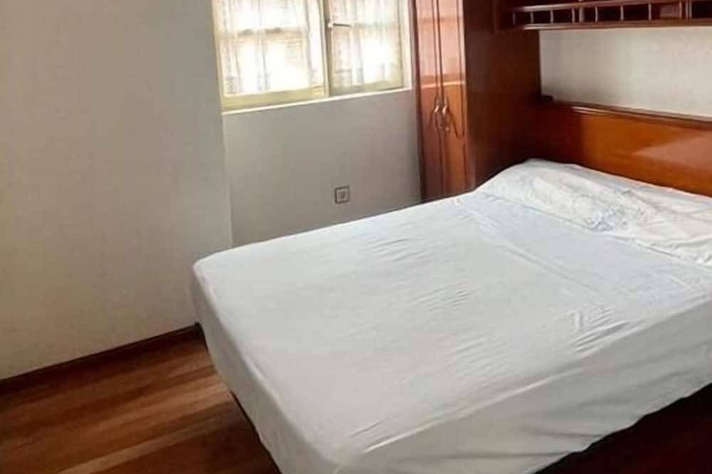 Entire apartment, Apartment Centro y Mar in Llanes in Llanes, Costa Verde (Spain)