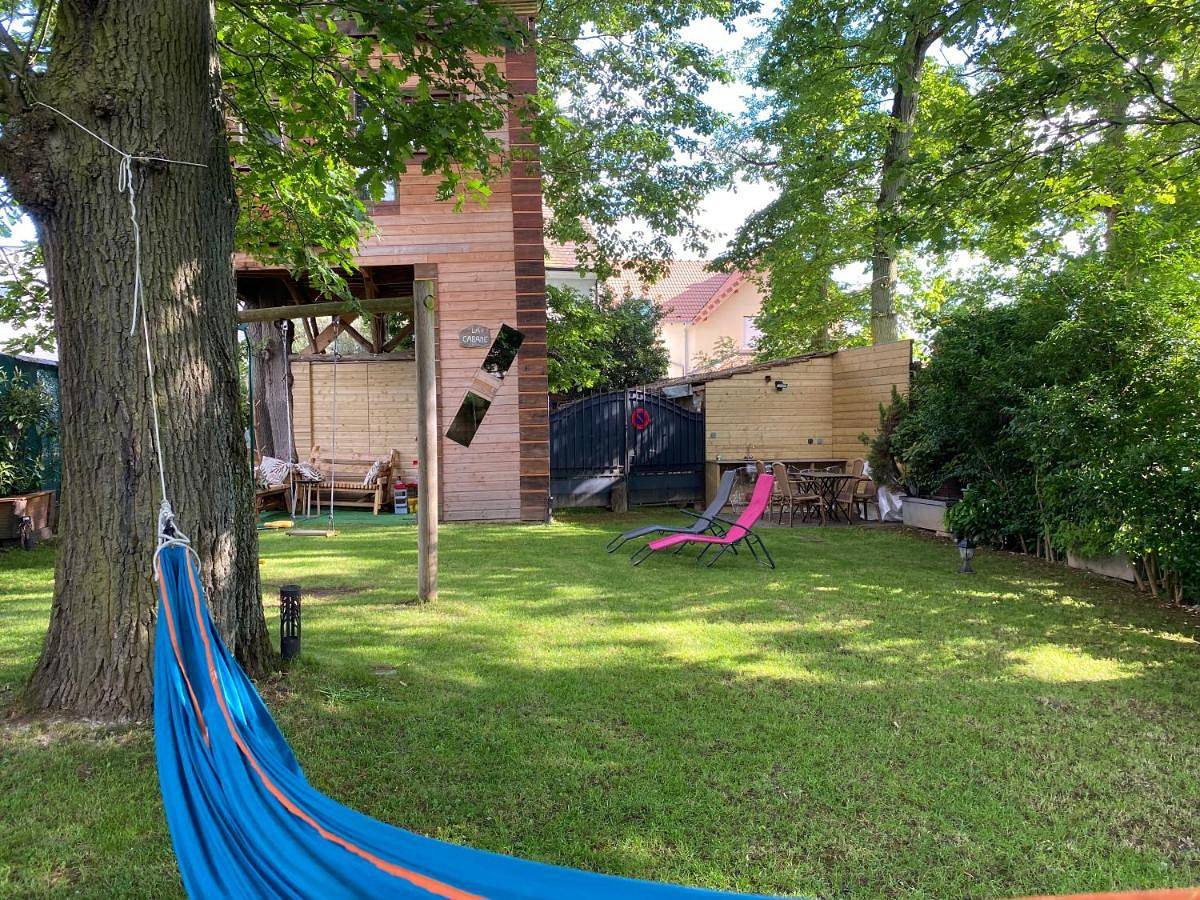One-Bedroom Chalet in Villebon-sur-Yvette, Essonne