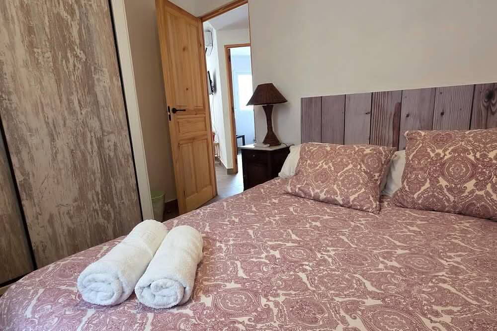 Apartamento entero, V1 Casa Castillo Vut planta calle in La Adrada, Provincia de Ávila