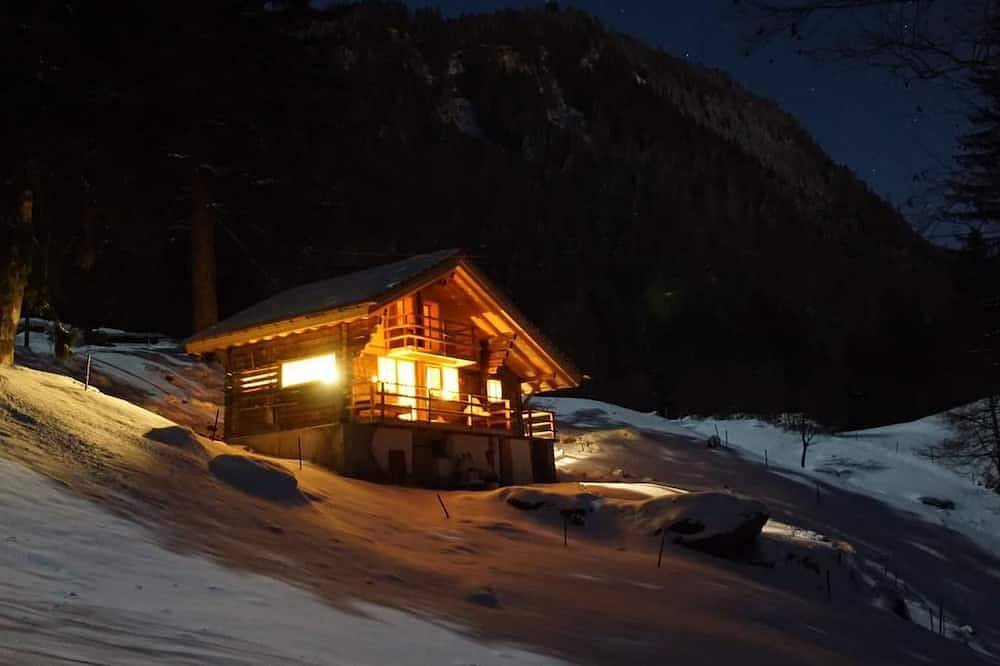 Wollhaus Oberzwirgi in Schattenhalb, Berner Oberland