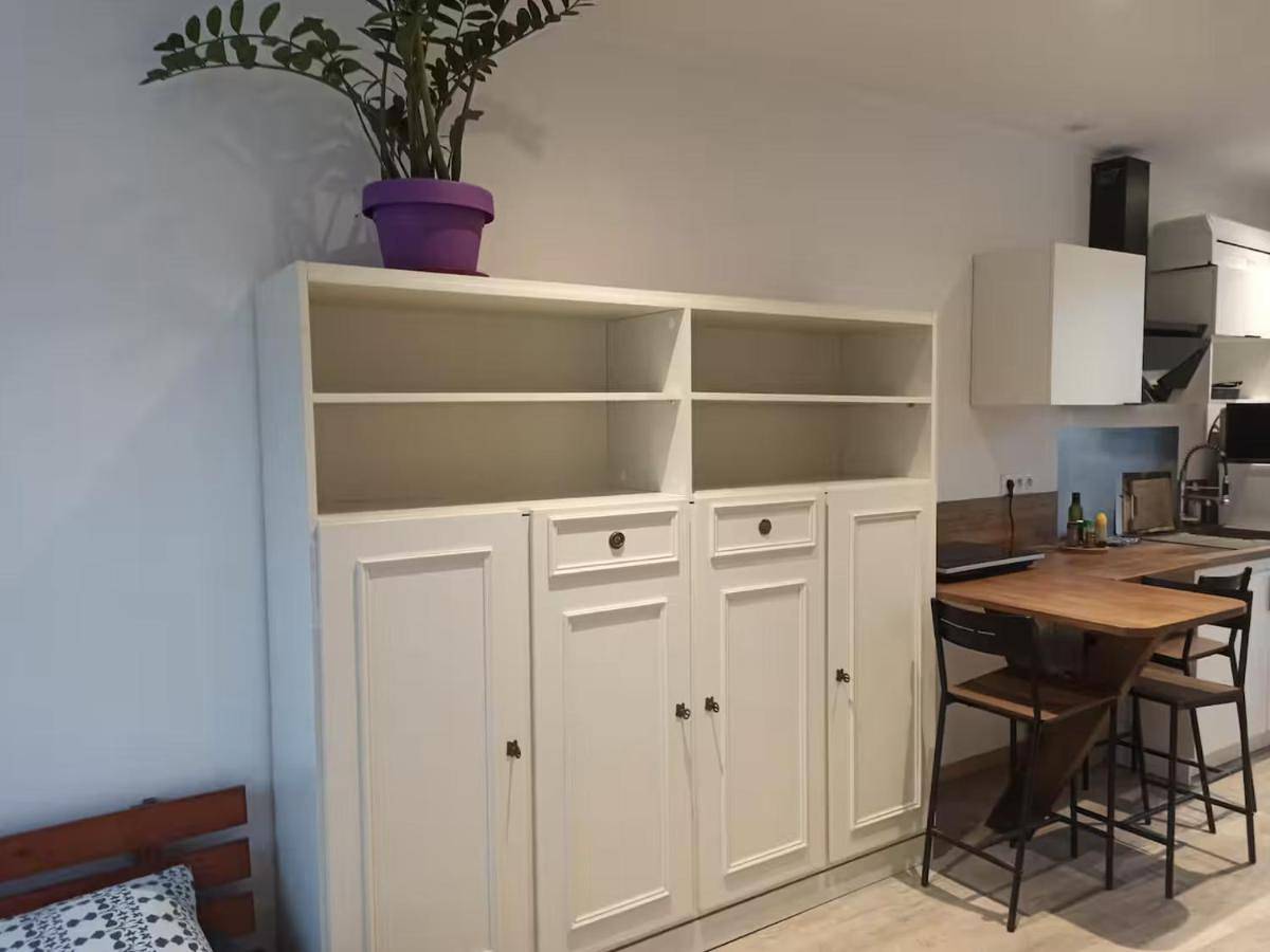 Appartement entier, Studio 2 au calme rénové 2023 Garage in Saint-Pierre-des-Corps, Région de Tours