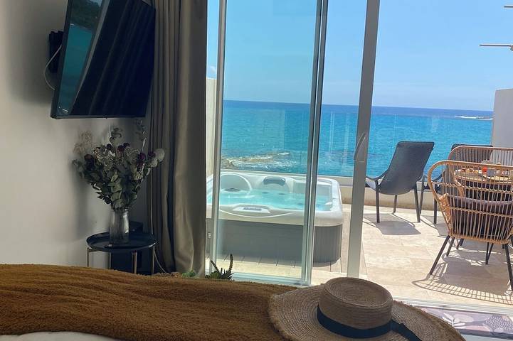 Gîte pour 2 personnes, avec jacuzzi dans Tarco - 4