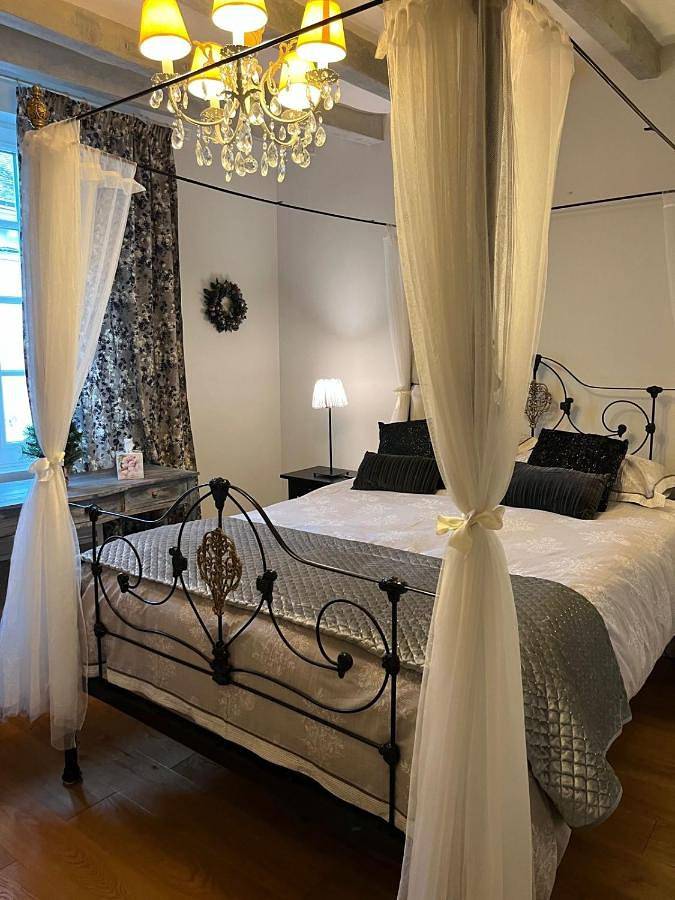 Location de vacances pour 4 personnes, avec vue et balcon à Fontevraud-l'Abbaye - 3
