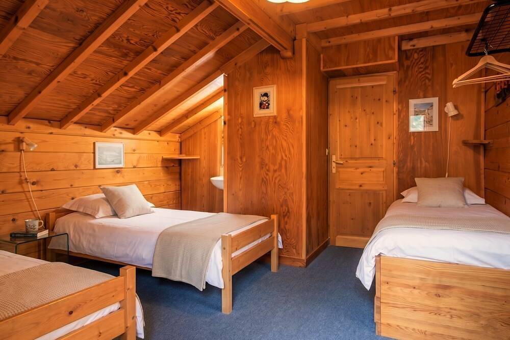 Casa-Les Heureux, magnifique chalet à Risoul 1850 in Station de Risoul, Risoul
