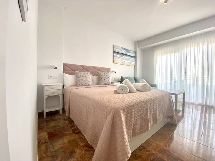 Estudio entero, Duque 80 in El Barrio, Alicante