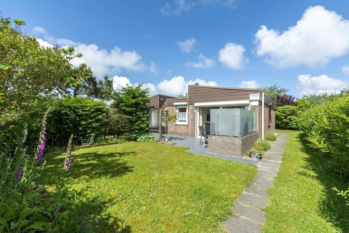 Bungalow für 5 Personen, mit Balkon/Terrasse und Terrasse sowie Garten in Callantsoog