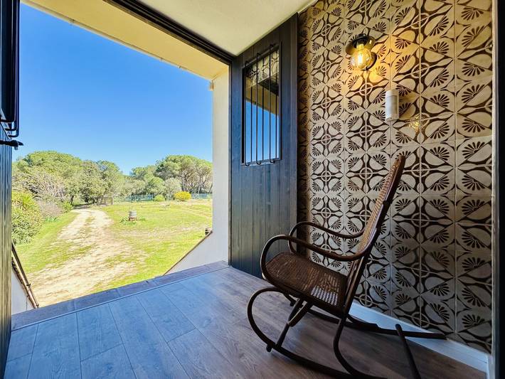Location de vacances pour 5 personnes, avec terrasse ainsi que piscine et jardin à Santa Cristina d'Aro - 2