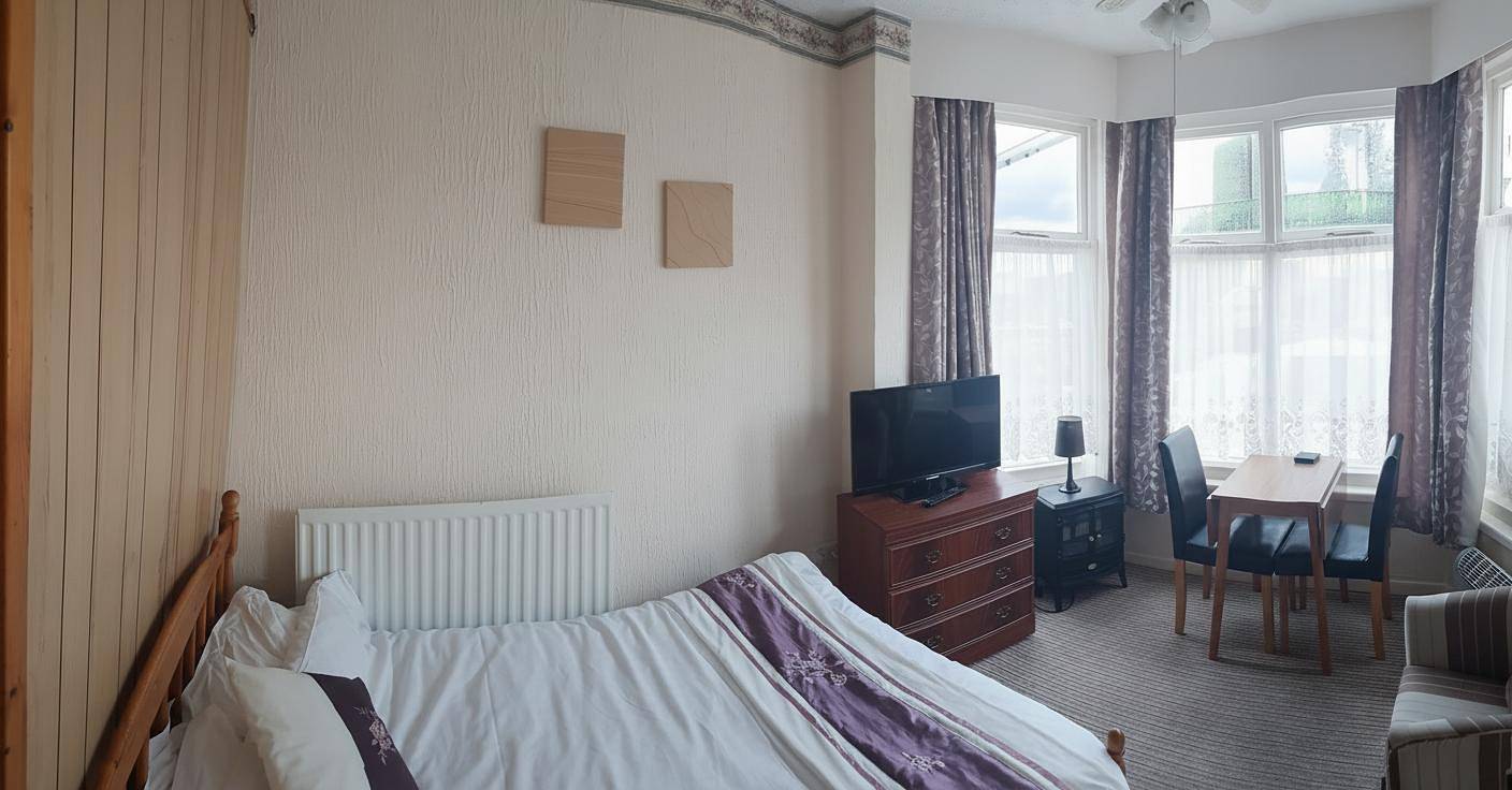 Entire holiday apartment, Flat - Sleeps 2 & Parking Available in Great Yarmouth, The Broads