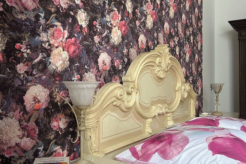 Entire apartment, Aab Apartment 80sqm with 2 bedrooms, self-check-in with wifi, free parking lot in Bad Kissingen, Rhön-Bayern