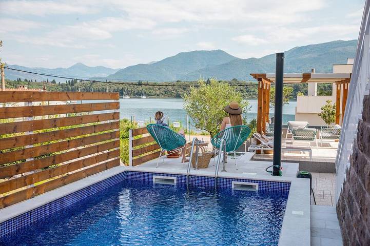 Holiday rental for 8 people, with balcony and garden, with pets in Montenegro