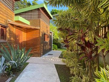 Gîte pour 2 personnes, avec jardin et vue à Deshaies