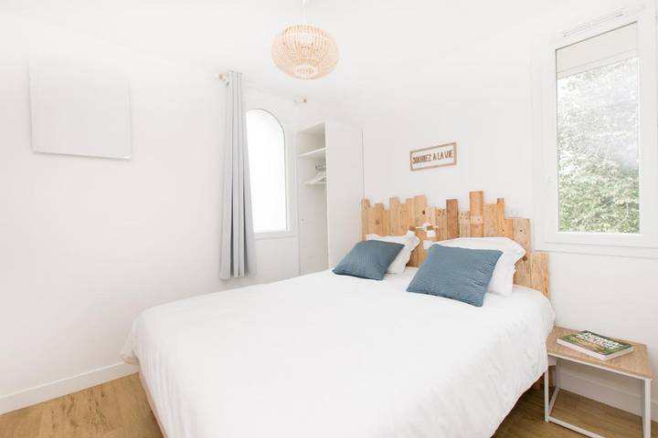 Gîte pour 2 personnes, avec vue ainsi que jardin et piscine dans Pujaudran