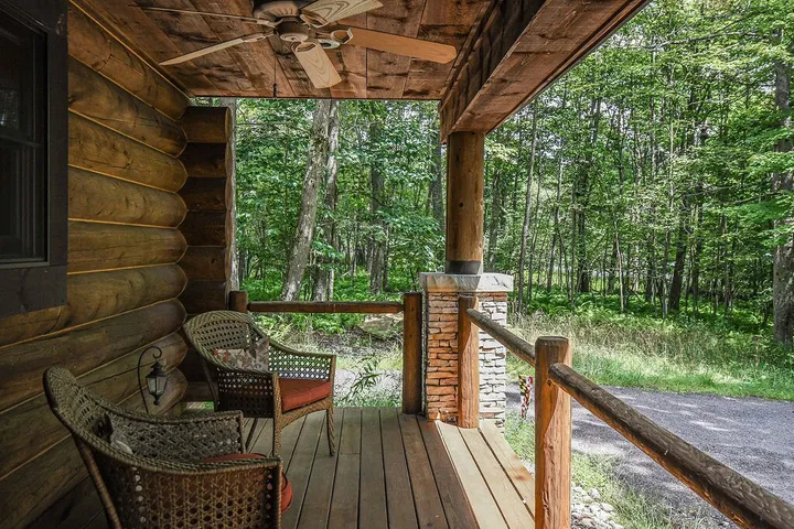 Vacation house for 7 people, with pool and hot tub as well as terrace - 1