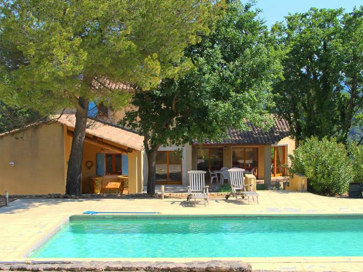 Location de vacances pour 8 personnes, avec jardin à Saignon - 2