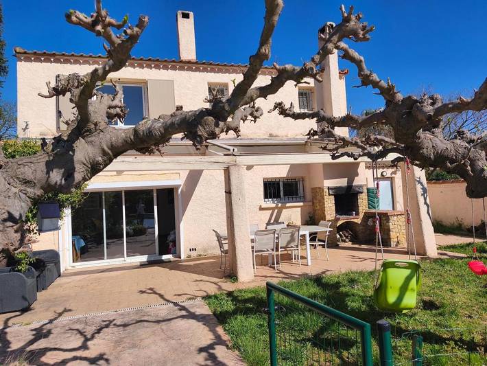 Chalet para 6 personas, con piscina y terraza - 1