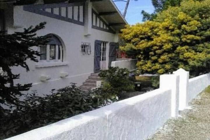 Gîte pour 7 personnes, avec jardin, animaux acceptés dans Plage des Abatilles