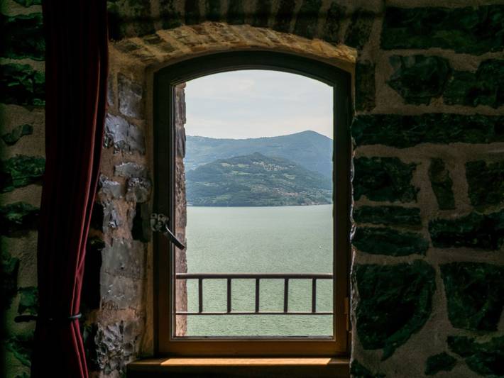 Appartamento intero, Open Space Penthouse im Schloss mit Seeblick in Riva di Solto, Comune di Riva di Solto