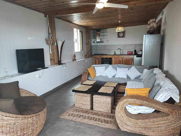 Location de vacances pour 7 personnes, avec piscine et jardin ainsi que vue et bassin pour enfant, adapté aux familles à Petite-Île - 4