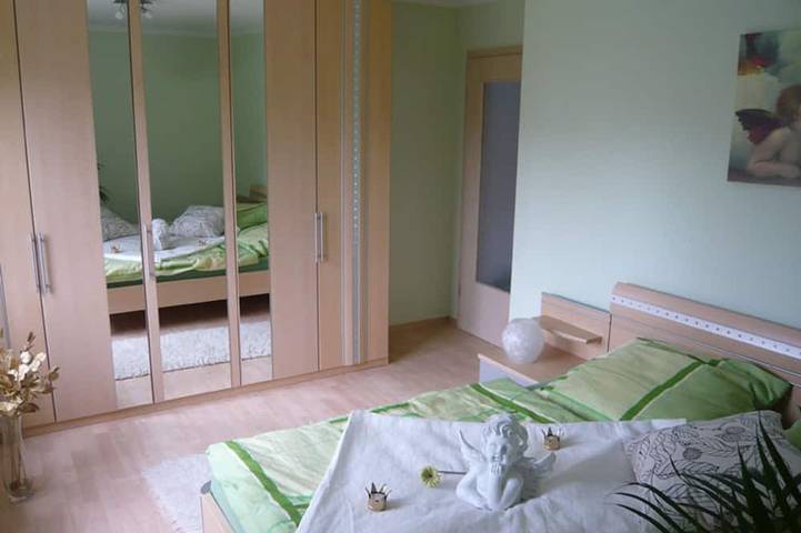 Ferienwohnung für 2 Personen, mit Balkon und Pool sowie Garten in Witzelroda