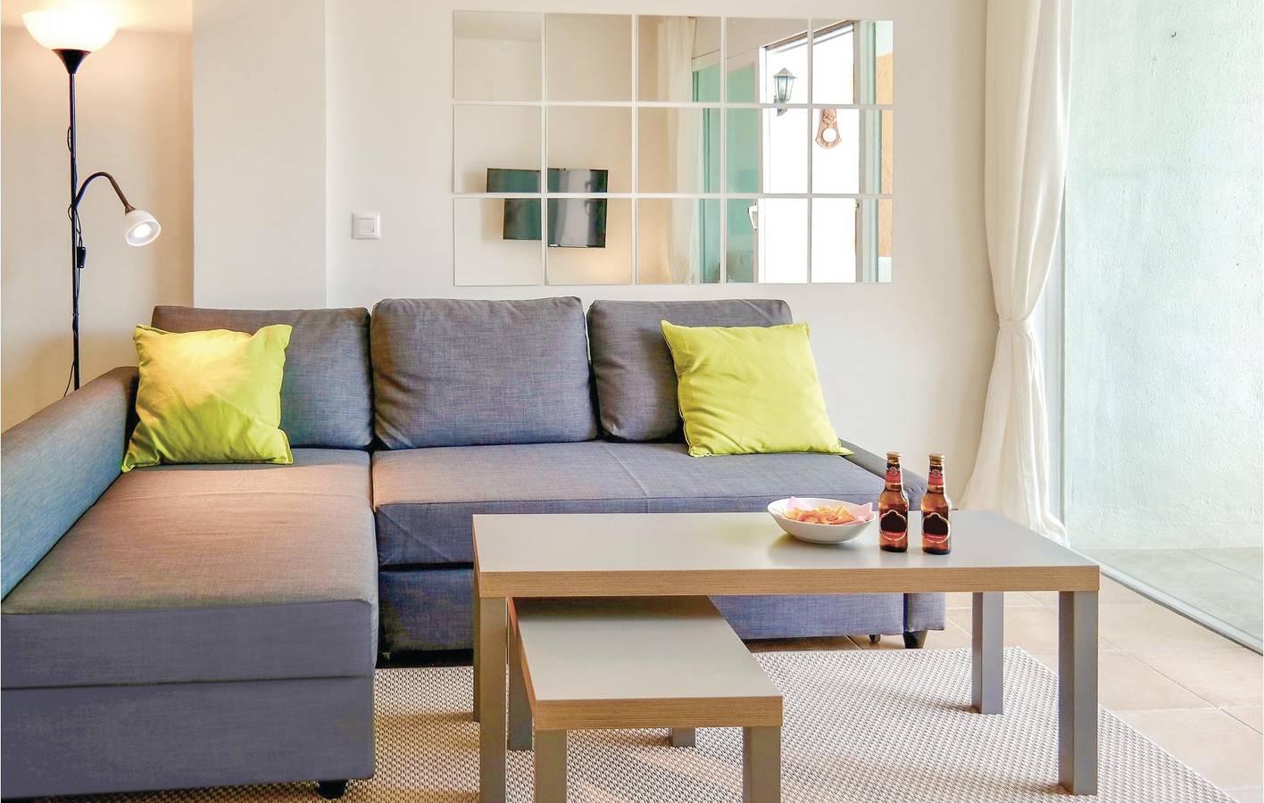 Entire holiday apartment, Sea View Apartment with Parking, AC, Pool & Terrace. in Marbella East, Marbella
