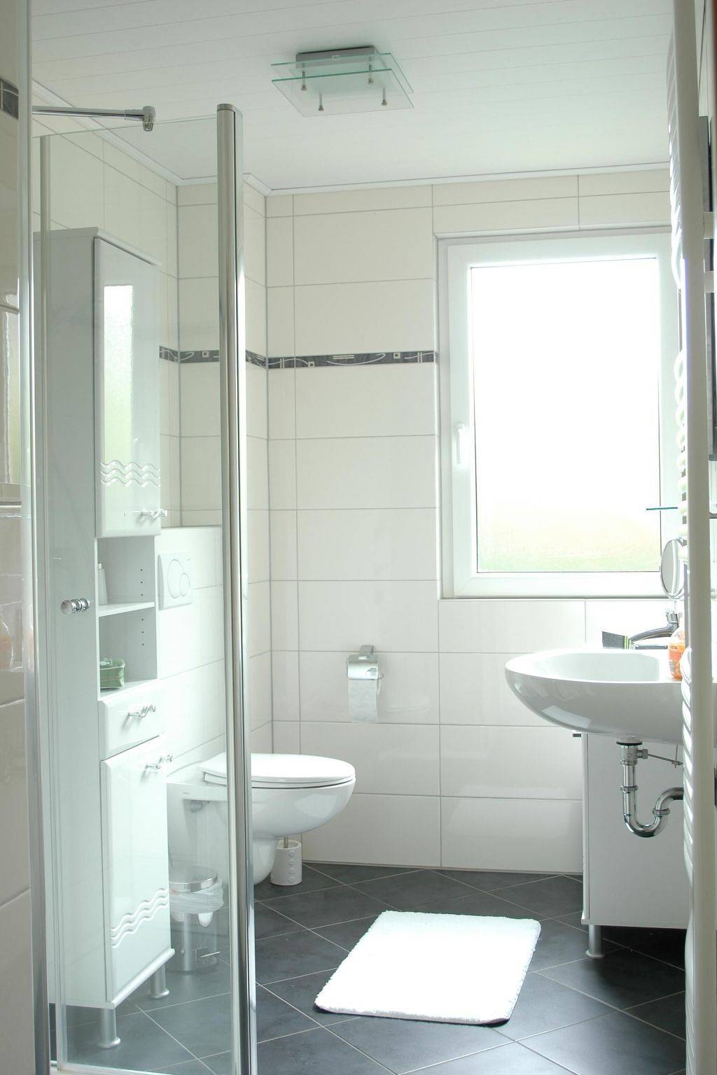 Mit Indoorpool, Garten und Partyraum in Geestland, Cuxland