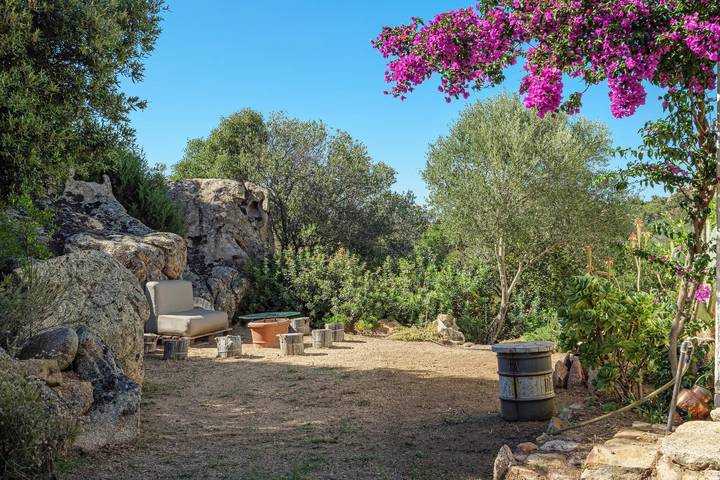 Appartamento intero, Sogno Suite: soggiornate in un'accogliente lodge immersa nella natura vicino a San Pantaleo in Olbia, Gallura