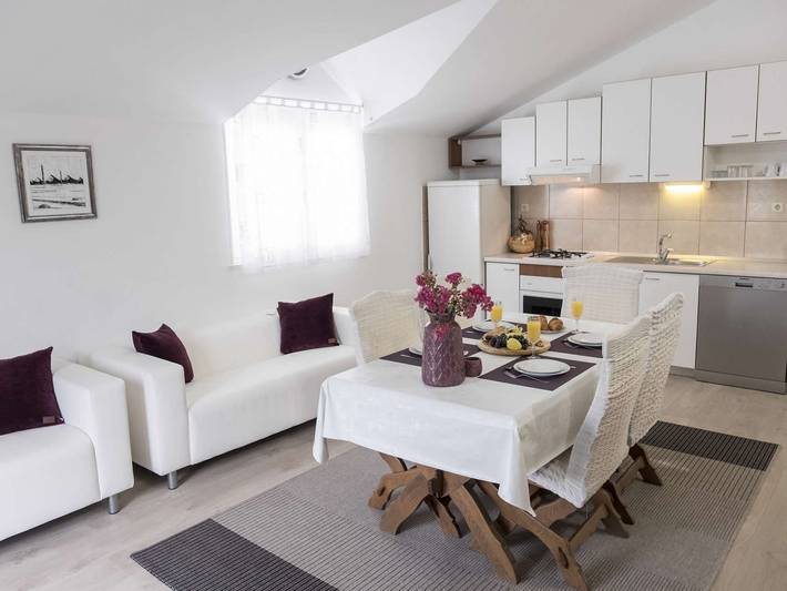 Ferienhaus für 25 Personen, mit Balkon