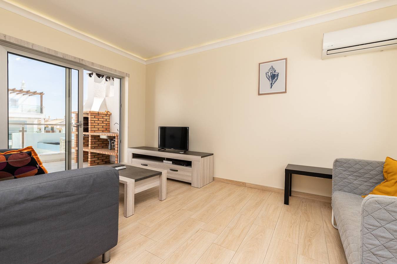 Apartamento inteiro, Apartamento em condomínio com piscina a 700m da praia by Algarvemanta (1T3) in Manta Rota, Ria Formosa