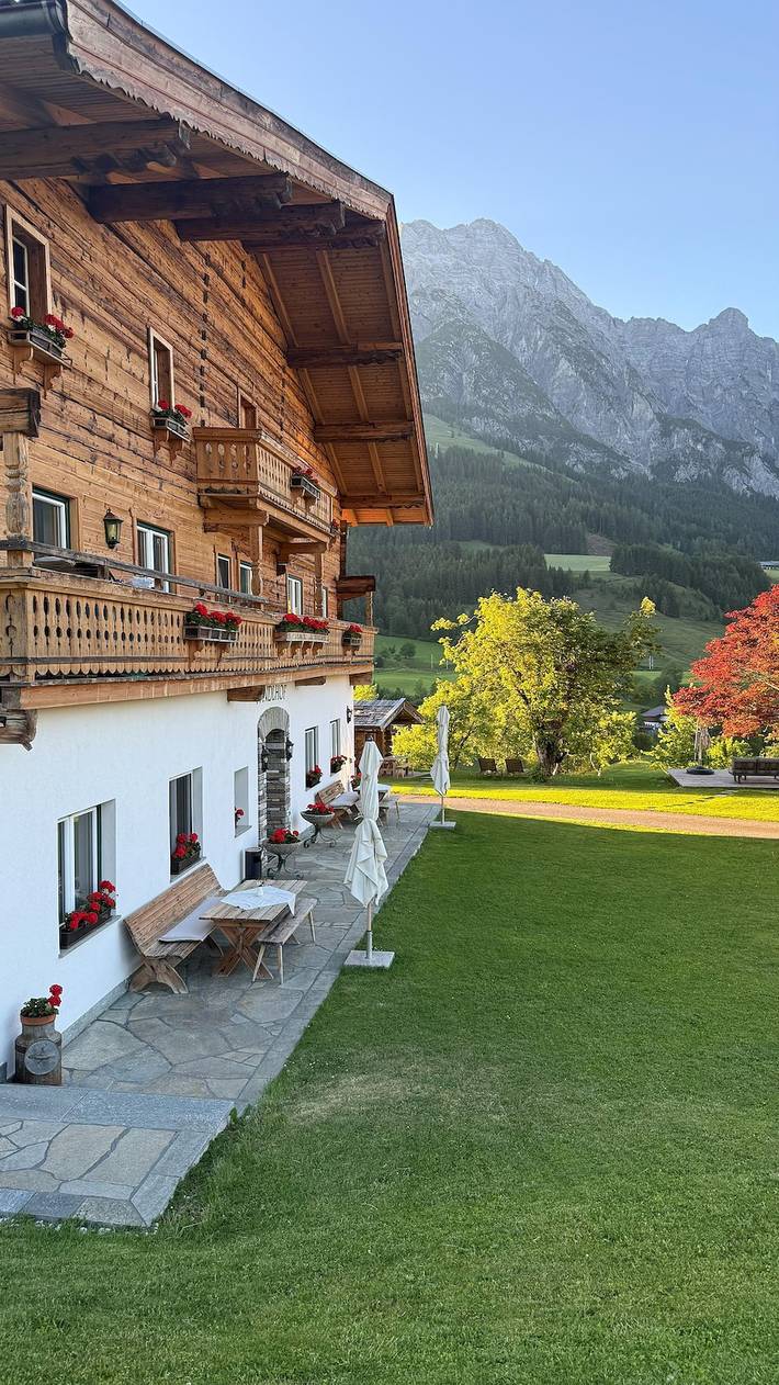 Appartement voor 6 personen, with Balkon and Terras as well as Tuin in Leogang