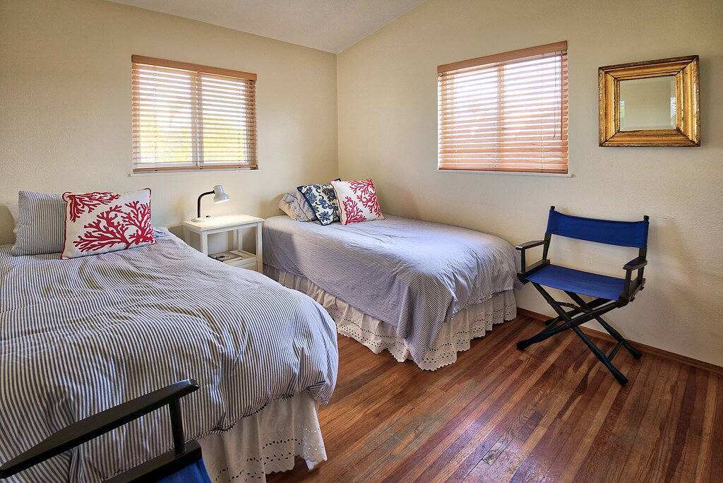 Perfektes Strandhaus! Meerblick, Schritte zum Strand - toller Garten! in Ventura Beach, Ventura