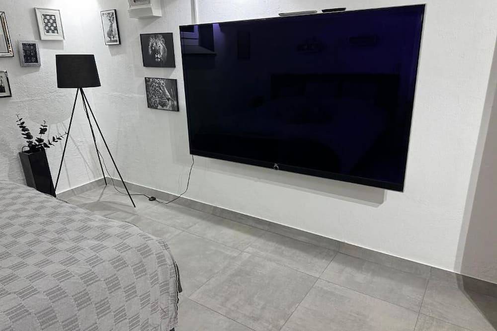 Ganze Wohnung, Gemütliches Kellerzimmer + Bad in Bocholt, Niederrhein
