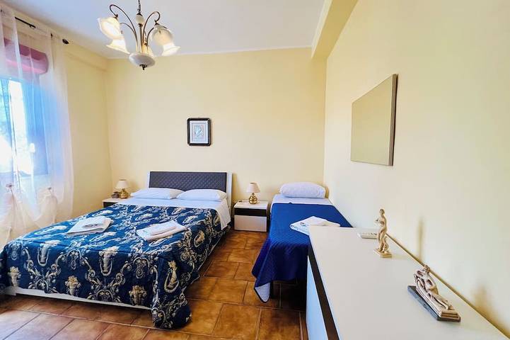 Villa pour 13 personnes, avec jardin ainsi que balcon et piscine à Carini - 2