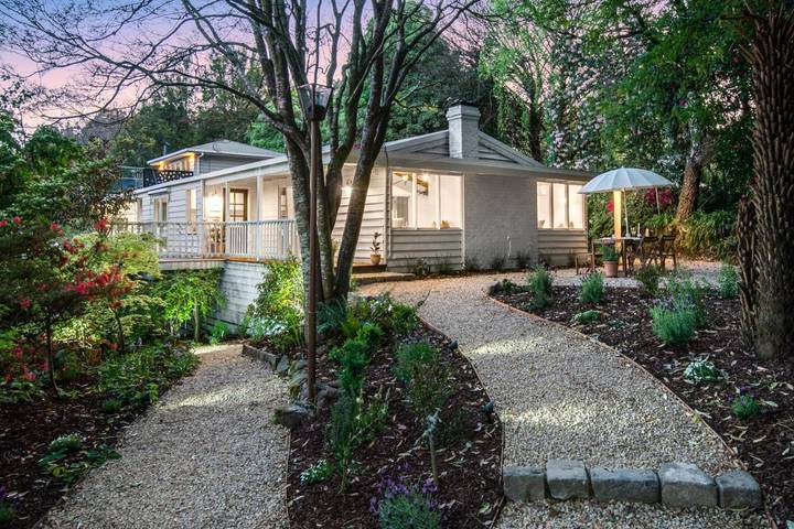 Villa voor 8 personen, met tuin en uitzicht in Victoria