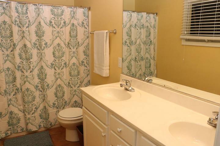 Vacation house for 14 people, with hot tub and terrace in Duck (NC)