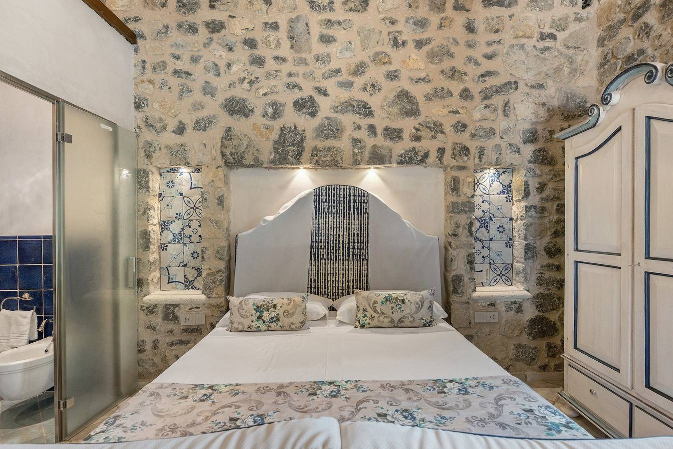 Vakantiehuis 'Romantico Casale Di Lusso Con Spa' met Uitzicht op Zee, Wi-Fi en Airconditioning, foto 13
