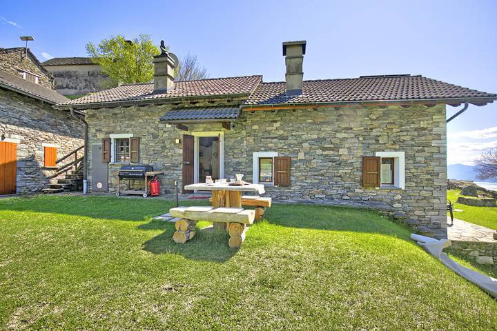 Chalet für 3 Personen, kinderfreundlich im Tessin