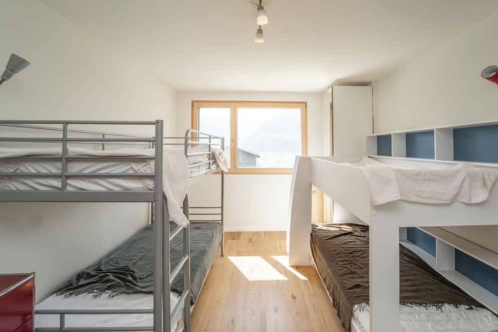 Ganze Wohnung, Casa Moma, Morissen, (Morissen). in Lumnezia, Alpenarena