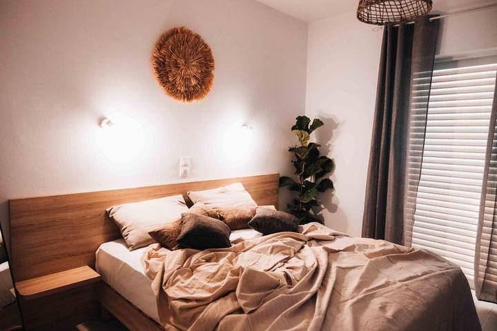 Appart’hôtel pour 3 personnes, avec vue et terrasse, animaux acceptés