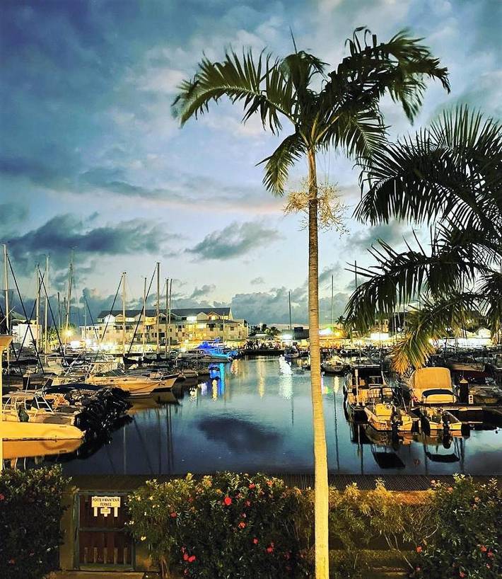 Gîte pour 2 personnes, avec vue et jardin dans Port De Saint Francois
