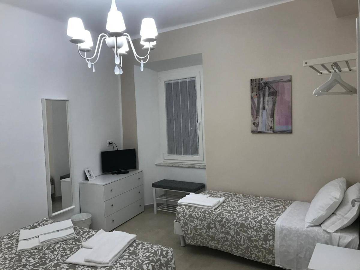 Deluxe Double Room in Offida, Ascoli Piceno Provinz