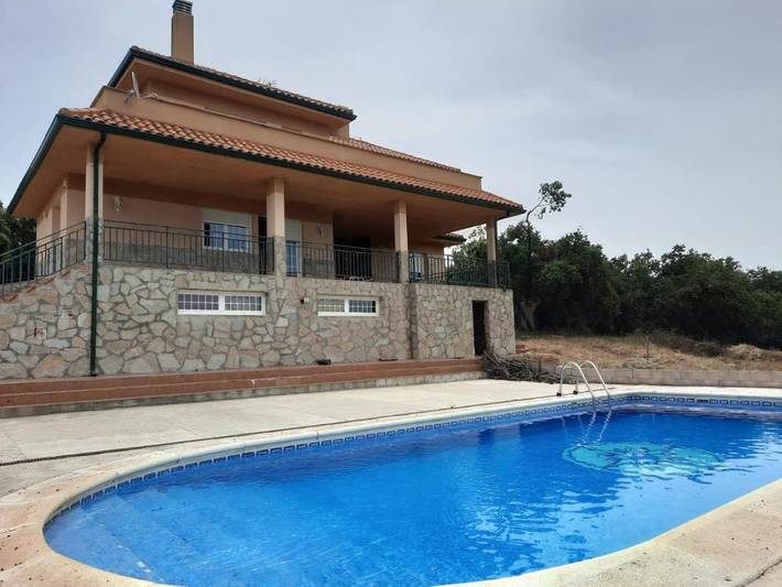 Albergue para 4 personas, con Terraza y Jacuzzi además de Jardín y Piscina en Provincia de Guadalajara - 3