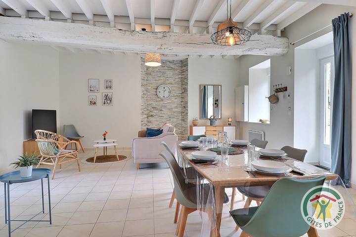 Gîte pour 6 personnes, avec jardin dans Val-Couesnon - 3