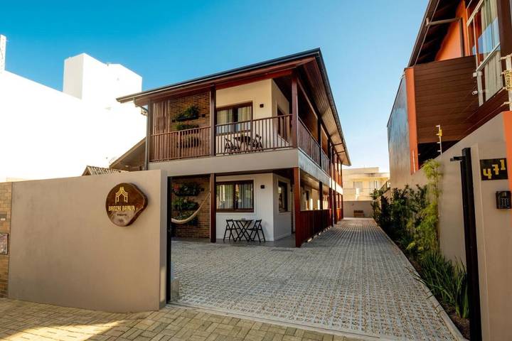 Casas e apartamentos de temporada para 2 pessoas, com jardim em Itajaí